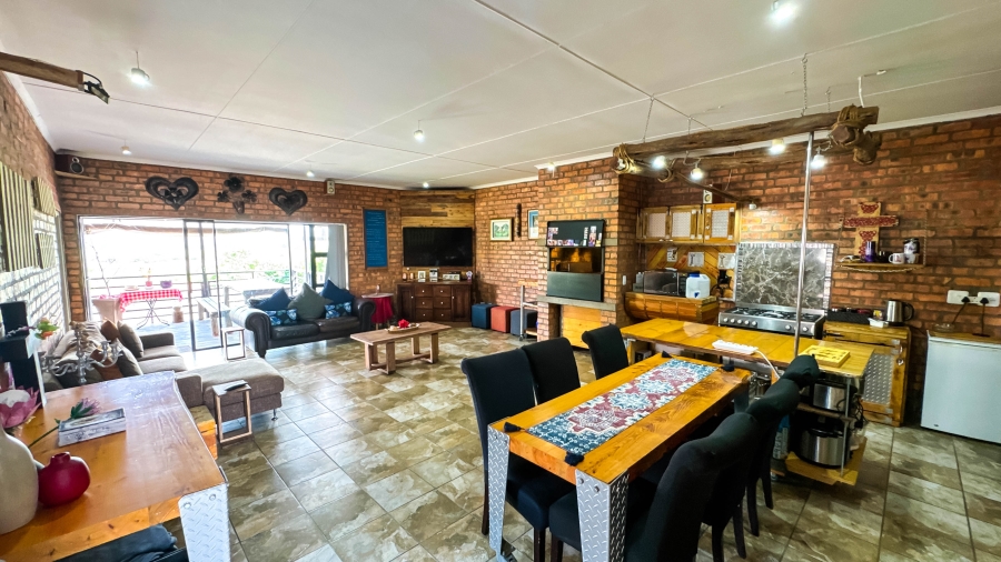 4 Bedroom Property for Sale in Klein Brak Western Cape